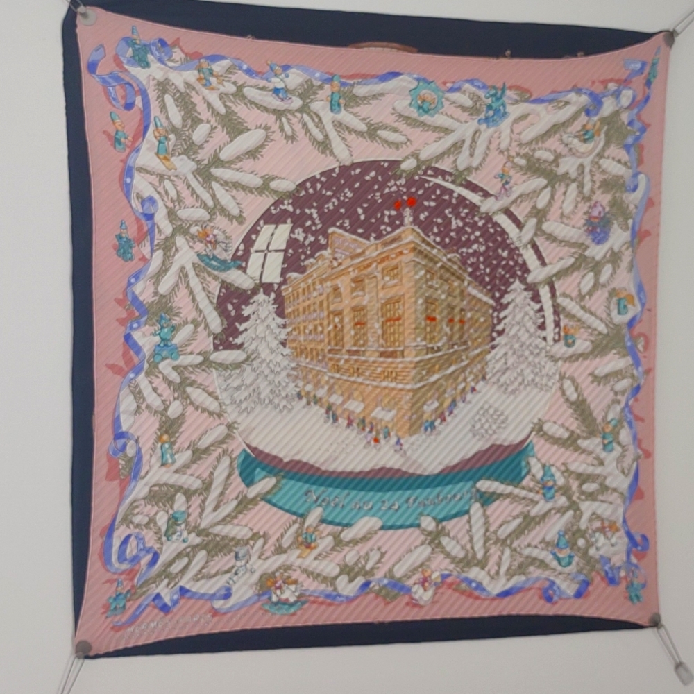 Hermes 'Noel au 24 Faubourg' Plisse Silk Christmas Scarf - Picture 1 of 9